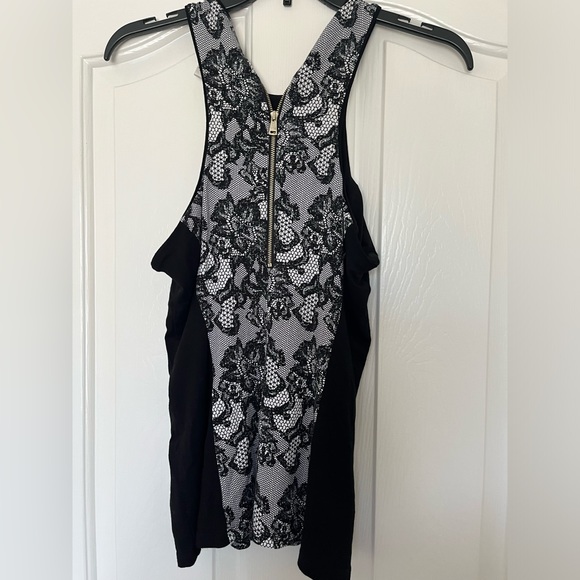 Cache dressy top - Picture 2 of 3